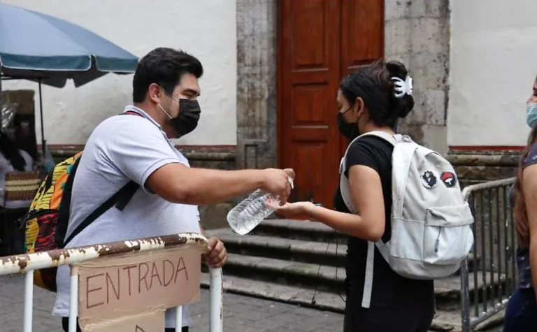 COVID-19 Health Filters Installed in Guadalajara