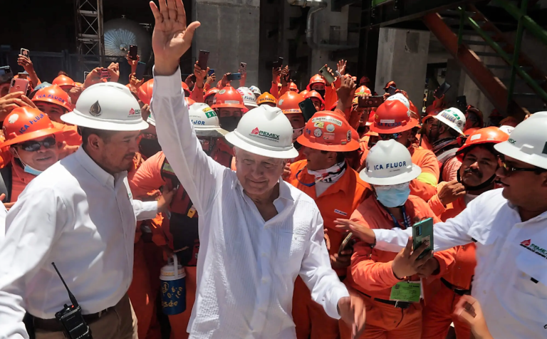 Mexico Sees Energy Future in Fossil Fuels, Not Renewables