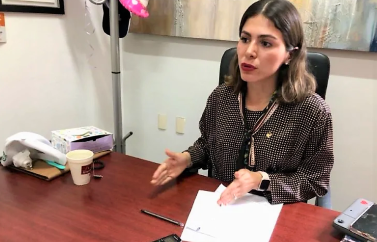 Parents Owing Child Support Identified on Clothesline