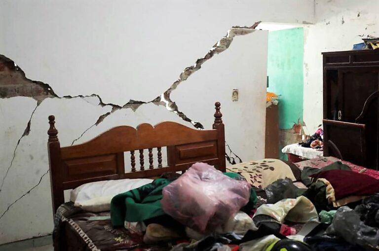 Man’s Body Rescued from Ravine by Helicopter