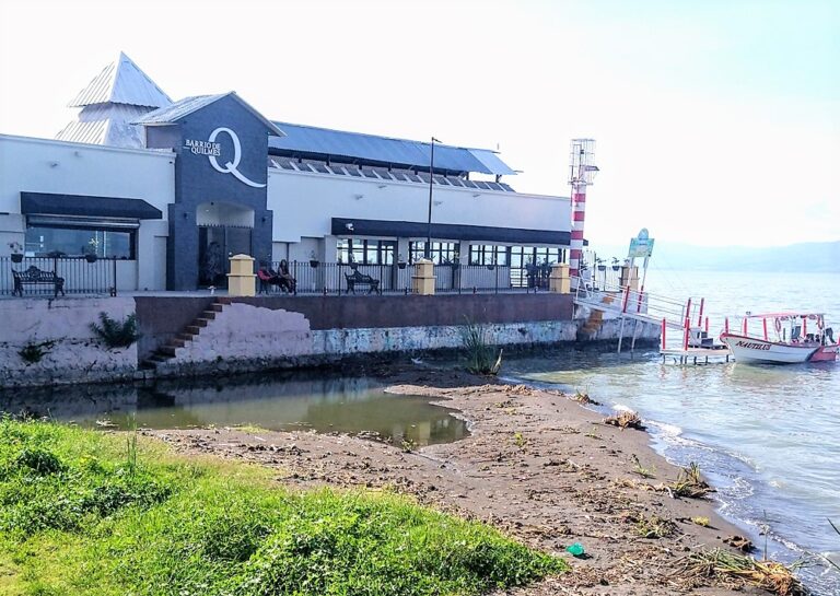 Ajijic Pier Restaurant Opens