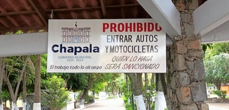 Vehicles Prohibted in Chapala’s La Cristiania Park