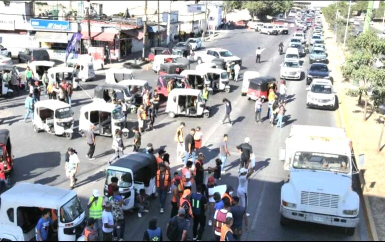 Anticipate Traffic! Mototaxi Drivers will Block López Mateos Again Today