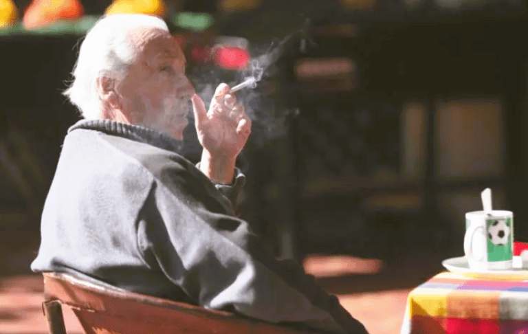 Smoking Areas in Restaurants Continue Despite Restrictions