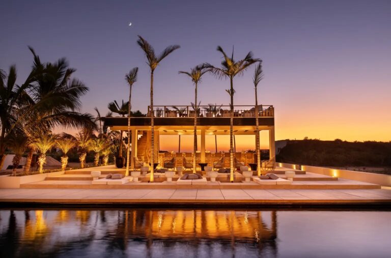 Mexican Resort where US Couple Died Notorious for Encouraging Drinking