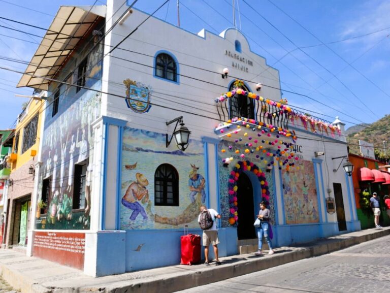 Mayor Aguirre Retains Most of Chapala’s Administration