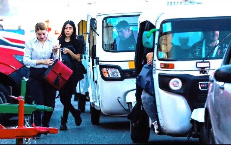 Mototaxis Operate Illegally, Evade Registration, and Pose Risks