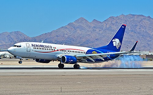 Copy-of-_AeroMexico_Boeing_737-852_.-wikipedia